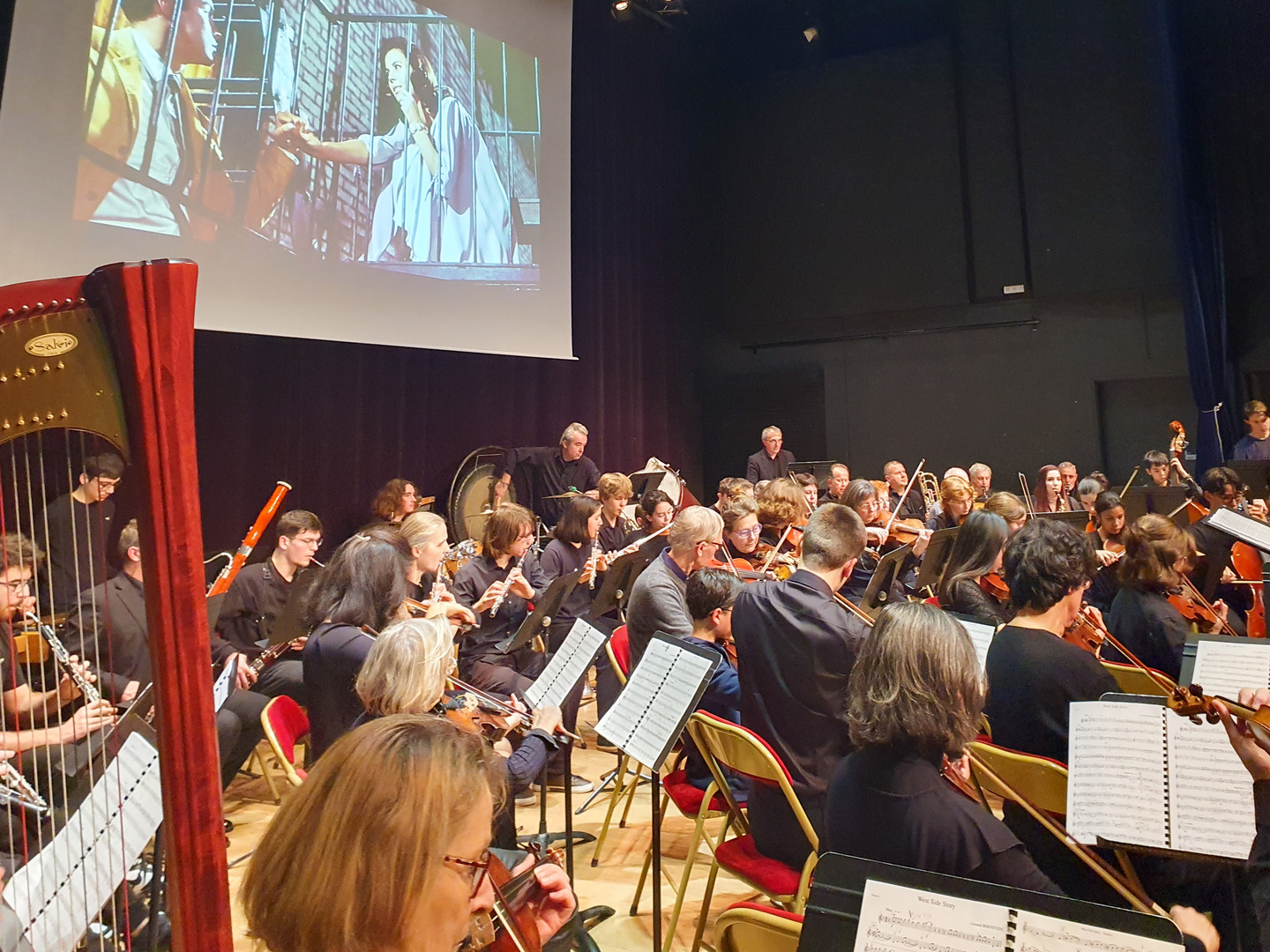 Show devant à la médiathèque