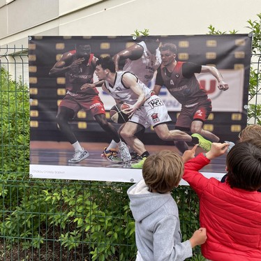 Dans le cadre des JOP Paris 2024, la Ville met le sport à l'honneur hors les murs et inaugure ce soir une nouvelle exposition photos "Chatou fête le sport" de Ludovic de Cockborne / Photographe - Vidéaste catovien.