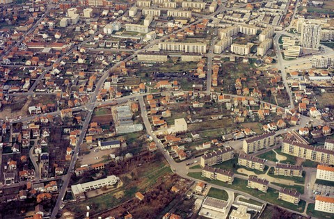 Les Marolles, Route de Maisons, de place Roux au carrefour Maupassant (1974)